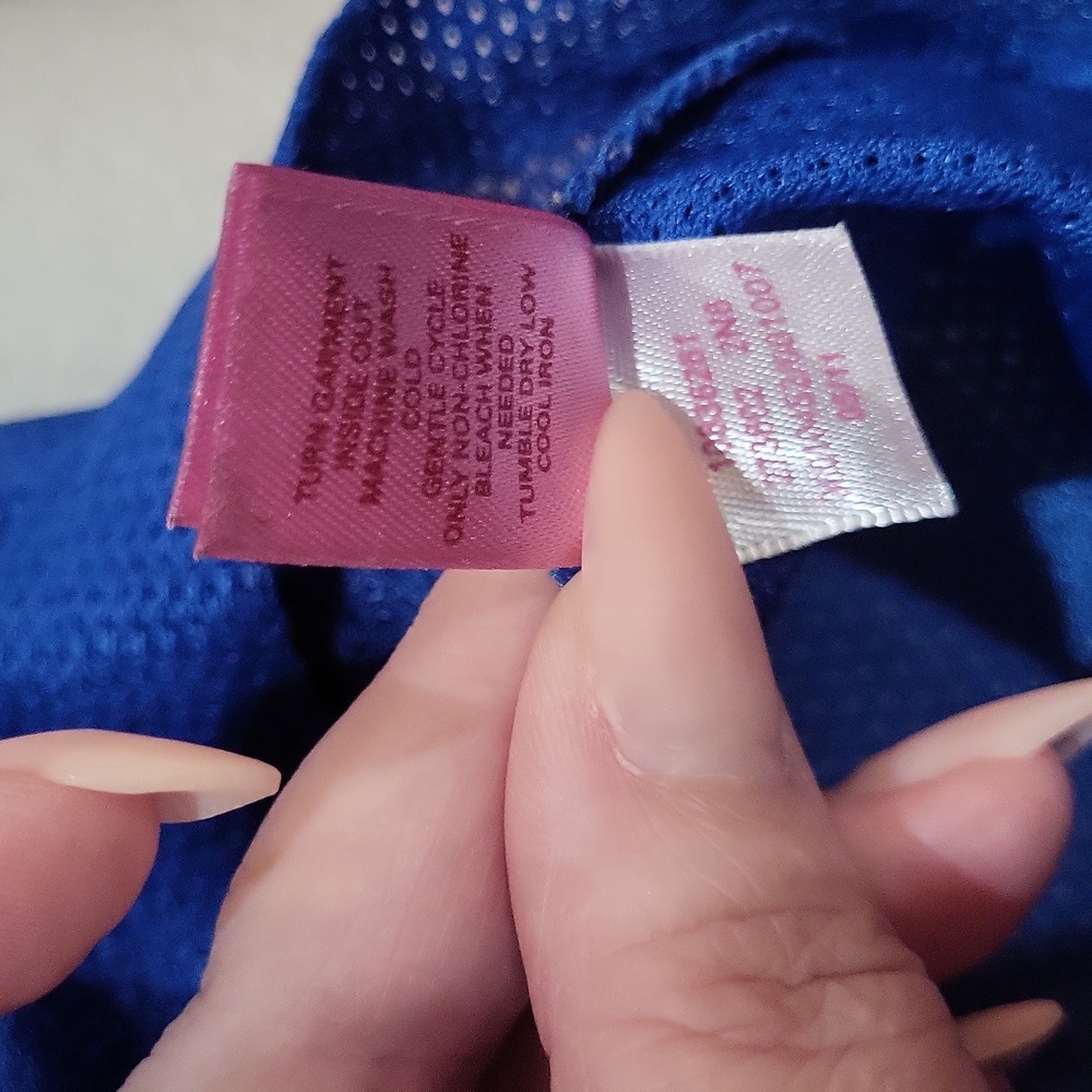 Victoria's Secret PINK Detroit Lions Jersey - Picture 13 of 15